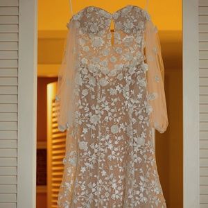 Gorgeous Wedding Dress - image 1